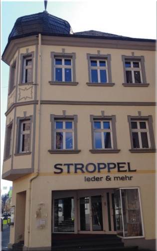 stroppel-haus.jpg_1041792118